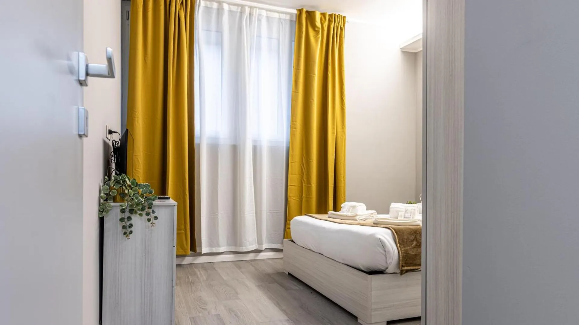 Lovely Apartment - 15Min Duomo, Milano
