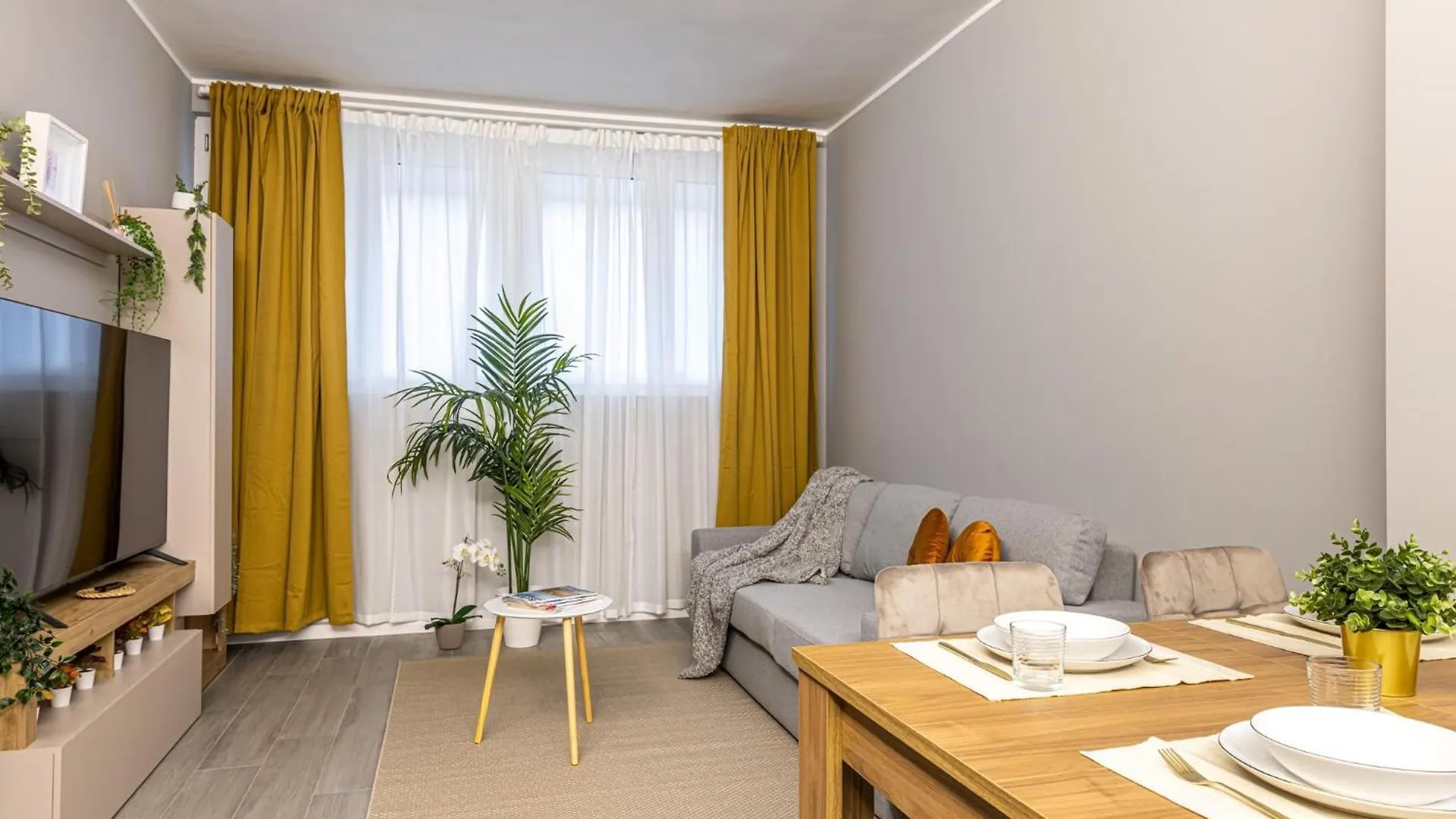 Lovely Apartment - 15Min Duomo, Milano Milan