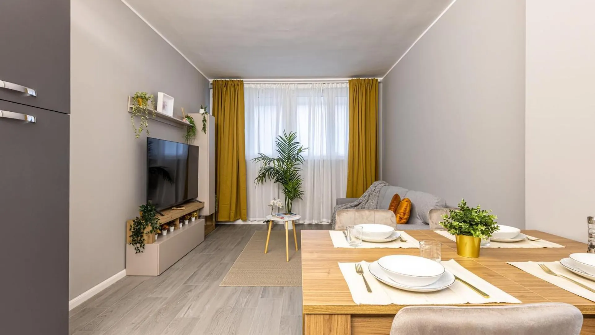 Lovely Apartment - 15Min Duomo, Milano Italy